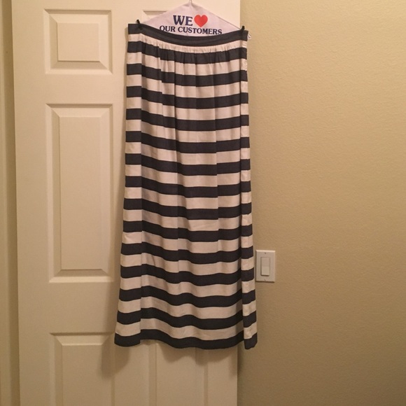 Long Maxi Skirt Navy Blue and White
